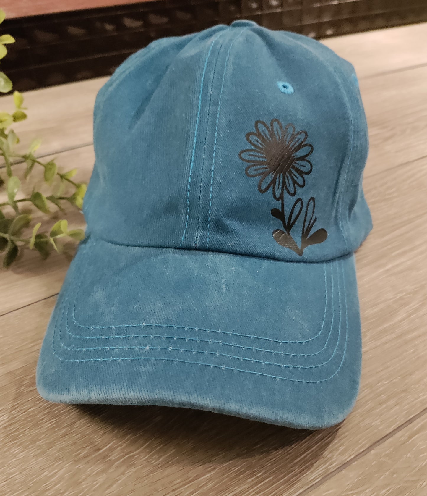 Hat/Turquoise Flower