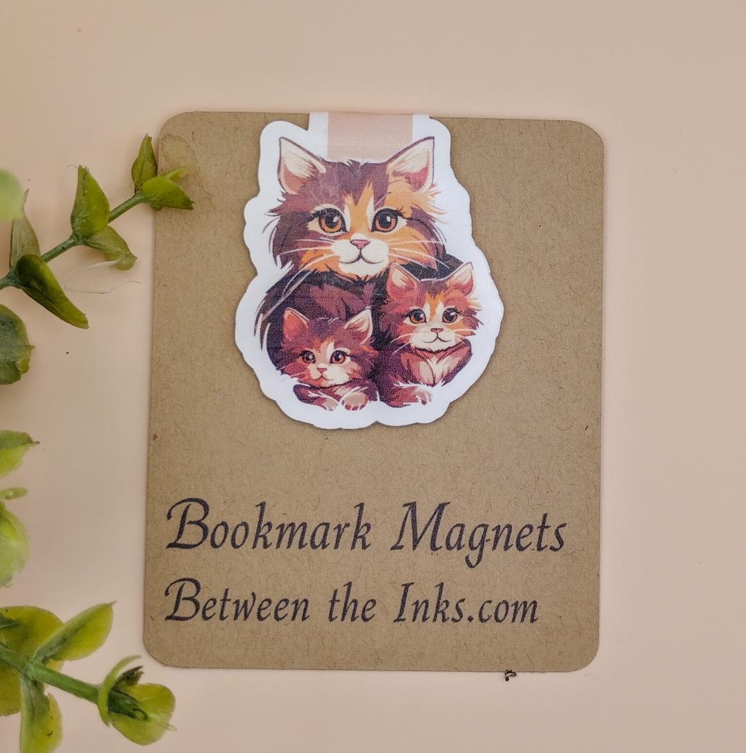 MaMa Kitty and two Kittens Magnetic Bookmarker