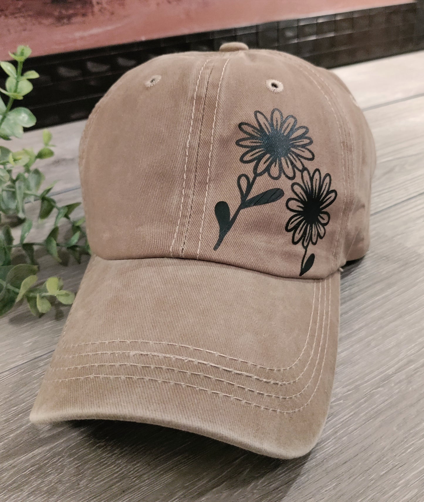 Hat/Brown with flowers