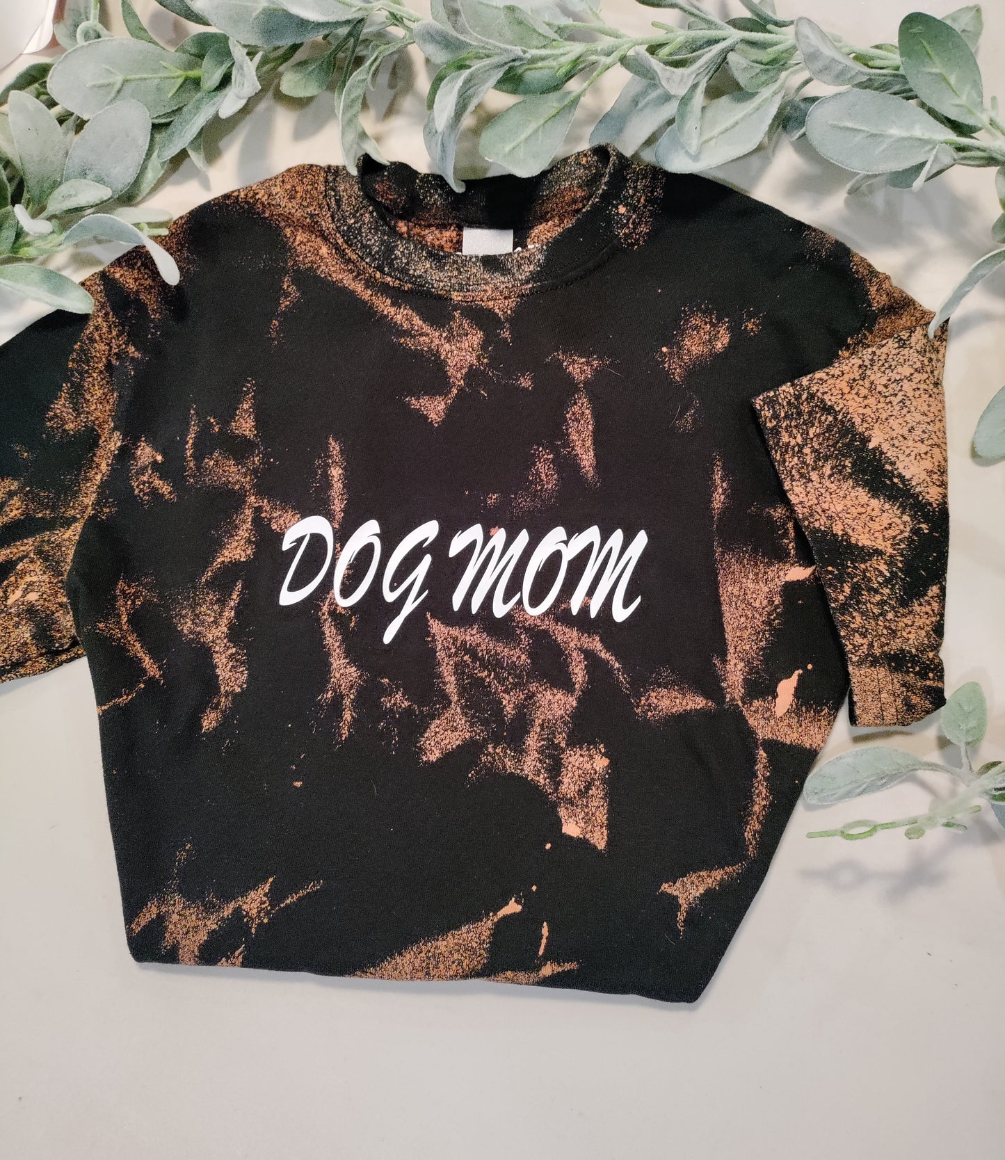 Dog Mom bleached t-shirt